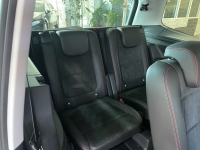 Seat Alhambra FR-Line 7-Sitzer Bi-Xenon PDC SHZ BLIS