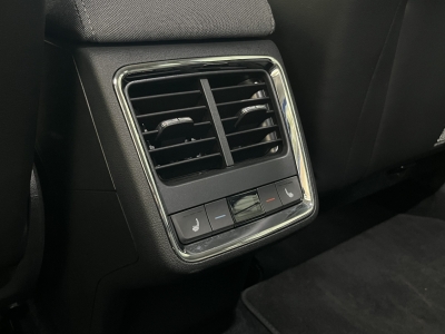 Skoda Enyaq 80 Loft AHK LED Navi R.Cam digCockpit pACC