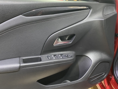 Opel Corsa Elegance LED R.Cam PDC SHZ BLIS Spurassist