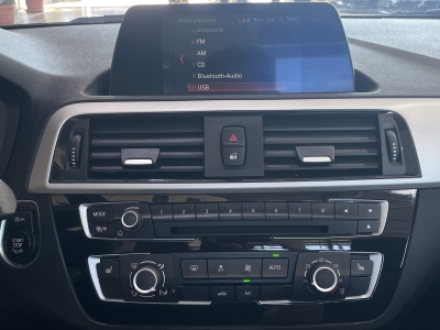BMW 218 d Business Navi LED SHZ DAB Klimaauto. 