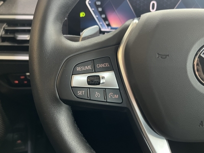 BMW 318 Sport*Shadow*Widescreen*R.Cam*AHK*SHZ*LED*