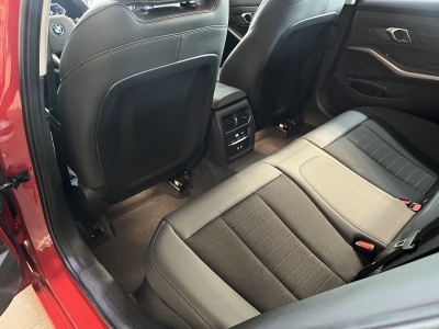 BMW 318 Sport*Shadow*Widescreen*R.Cam*AHK*SHZ*LED*