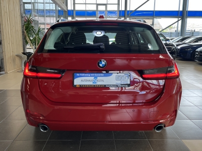 BMW 318 Sport*Shadow*Widescreen*R.Cam*AHK*SHZ*LED*