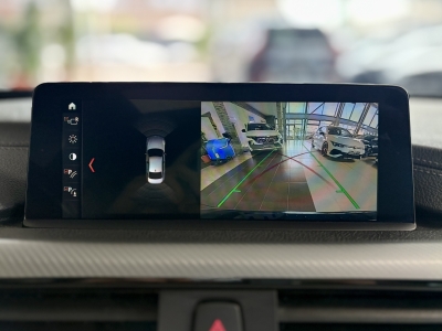 BMW 330 iPerformance M Sport Pano Leder LED Head-Up