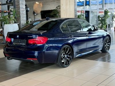 BMW 330 iPerformance M Sport Pano Leder LED Head-Up