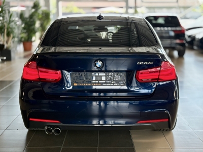 BMW 330 iPerformance M Sport Pano Leder LED Head-Up