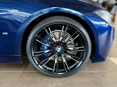 BMW 330 iPerformance M Sport Pano Leder LED Head-Up