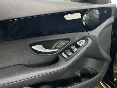 Mercedes-Benz C 220 d LED Navi R.Cam SHZ PDC DAB Sportfahrwerk