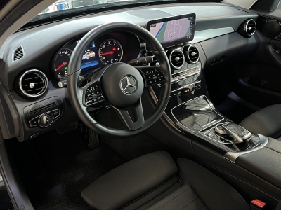 Mercedes-Benz C 220 d LED Navi R.Cam SHZ PDC DAB Sportfahrwerk