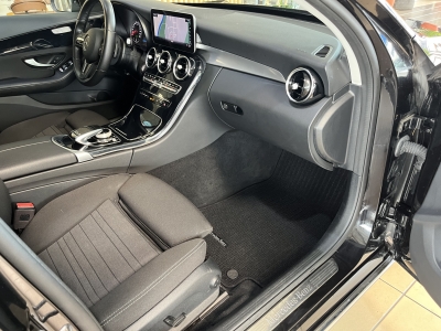Mercedes-Benz C 220 d LED Navi R.Cam SHZ PDC DAB Sportfahrwerk