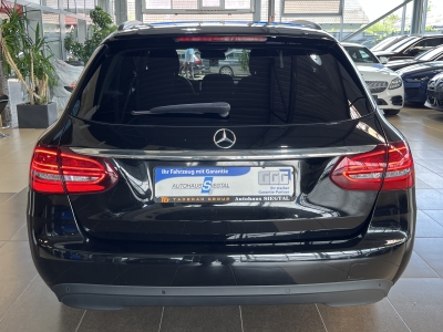 Mercedes-Benz C 220 d LED Navi R.Cam SHZ PDC DAB Sportfahrwerk
