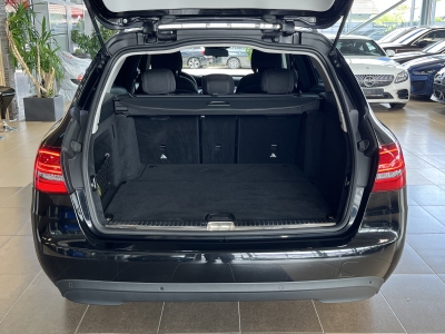 Mercedes-Benz C 220 d LED Navi R.Cam SHZ PDC DAB Sportfahrwerk