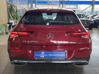Mercedes-Benz CLA 250 Shooting Brake e AMG Line Pano Leder LED