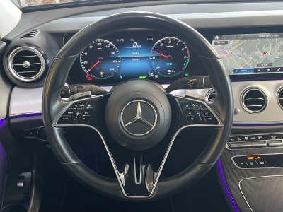 Mercedes-Benz E 300 de Avantgarde AHK LED R.Cam SHZ Navi