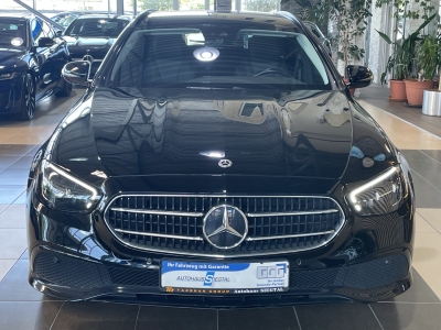 Mercedes-Benz E 300 de Avantgarde AHK LED R.Cam SHZ Navi