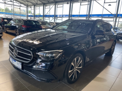 Mercedes-Benz E 300 de Avantgarde AHK LED R.Cam SHZ Navi