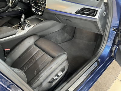 BMW 530 xDrive*MildHyb.*AHK*Leder*LED*R.Cam*Winter-Paket