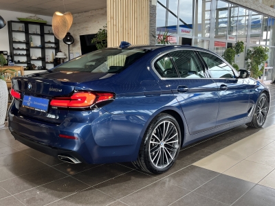 BMW 530 xDrive*MildHyb.*AHK*Leder*LED*R.Cam*Winter-Paket