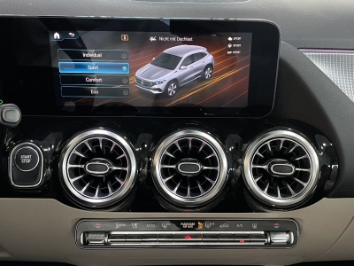 Mercedes-Benz EQA 250 Progressive Pano. dig.Cockpit Navi LED 