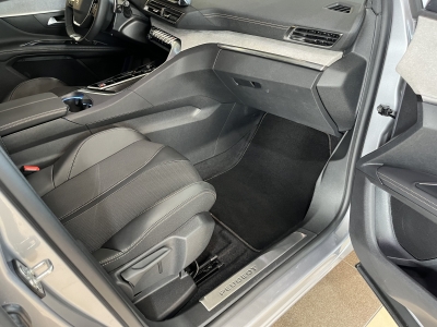 Peugeot 5008 Hybrid 136e GT Pano. dig.Cockpit 7 Sitzer
