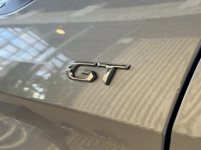 Peugeot 5008 Hybrid 136e GT Pano. dig.Cockpit 7 Sitzer