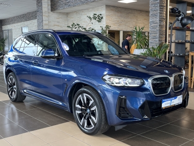 BMW iX3 M Sport Inspiring Pano. AHK Aerodynamik LED