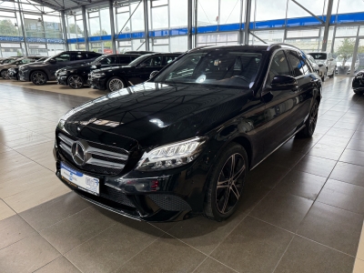 Mercedes-Benz C 300 e Avantgarde LED Navi R.Cam SHZ Tempomat 
