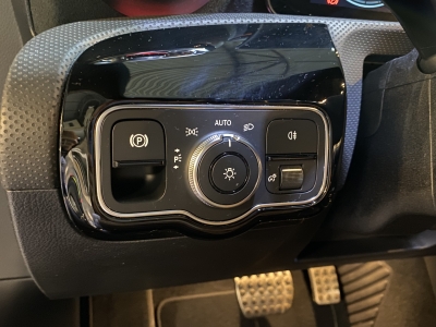 Mercedes-Benz CLA 220 Shooting Brake AMG-Line LED DAB Ambiente