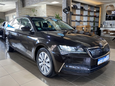Skoda Superb Ambition iV Navi AHK PDC SHZ DAB+ DCC