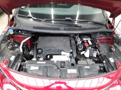 Peugeot 5008 Allure Pano. dig.Cockpit LED Ambiente-Licht