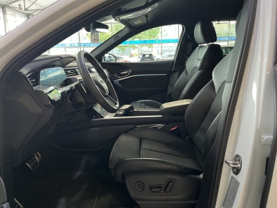 Audi Q8 e-tron 50 S line*Bang&Olufsen*AHK 95 kWh