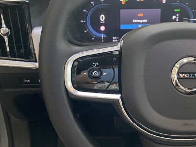Volvo V90 Core Recharge Hybrid AWD dig.Cockpit Leder