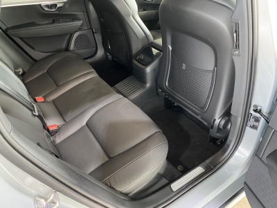 Volvo V90 Core Recharge Hybrid AWD dig.Cockpit Leder