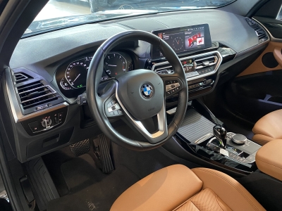 BMW X3 xDrive 20 d LED Leder Tempomat SHZ DAB PDC