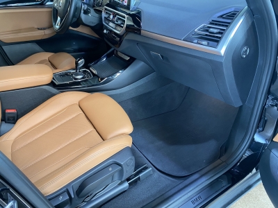 BMW X3 xDrive 20 d LED Leder Tempomat SHZ DAB PDC