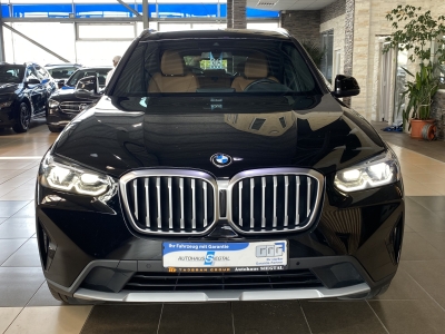 BMW X3 xDrive 20 d LED Leder Tempomat SHZ DAB PDC