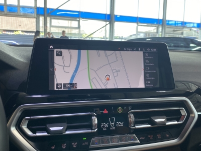 BMW X3 xDrive 20 d LED Leder Tempomat SHZ DAB PDC