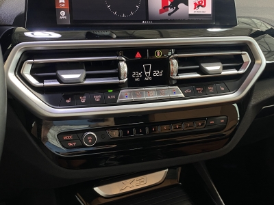 BMW X3 xDrive 20 d LED Leder Tempomat SHZ DAB PDC