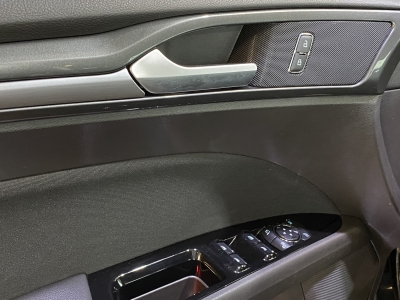 Ford Mondeo Titanium Winter-Paket SHZ Ambiente Navi