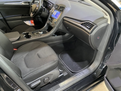 Ford Mondeo Titanium Winter-Paket SHZ Ambiente Navi