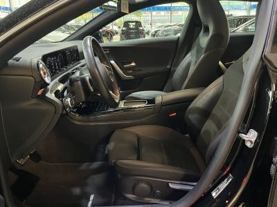 Mercedes-Benz CLA 200 Shooting Brake d AMG Line Edition LED Navi Klimaauto.