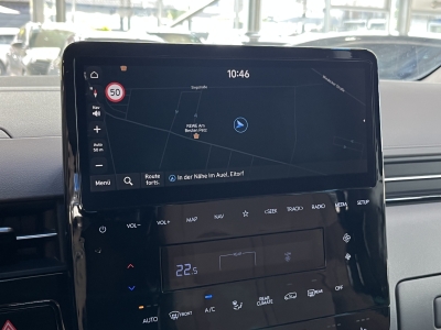 Hyundai STARIA Signature 4WD BOSE 7-Sitze Leder LED NSCC