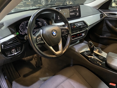 BMW 530 e Pano. Hifi-Sound LED PDC DAB dig.Cockpit