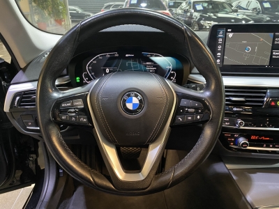 BMW 530 e Pano. Hifi-Sound LED PDC DAB dig.Cockpit