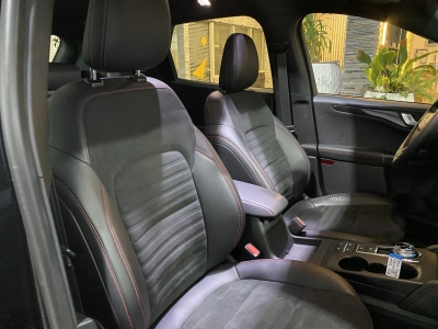 Ford Kuga Hybrid ST-Line X Pano. AHK Ambiente LED SHZ