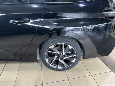 Peugeot 308 Allure Pack AHK LED 360°Cam Navi PDC DAB+