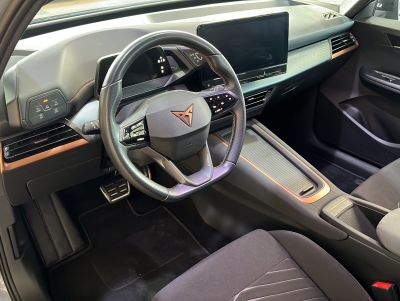 CUPRA Born Wärmepumpe Ambiente-Licht PDC LED SHZ 