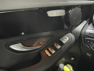 Mercedes-Benz GLC 300 e 4Matic Business LED Distr.+ Navi PDC