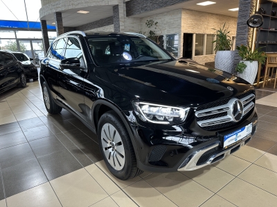 Mercedes-Benz GLC 300 e 4Matic Business LED Distr.+ Navi PDC