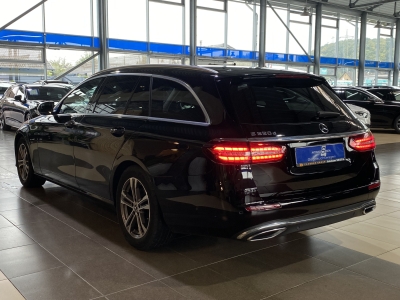 Mercedes-Benz E 220 Avantgarde LED Navi PDC Distr.+ DAB MBUX